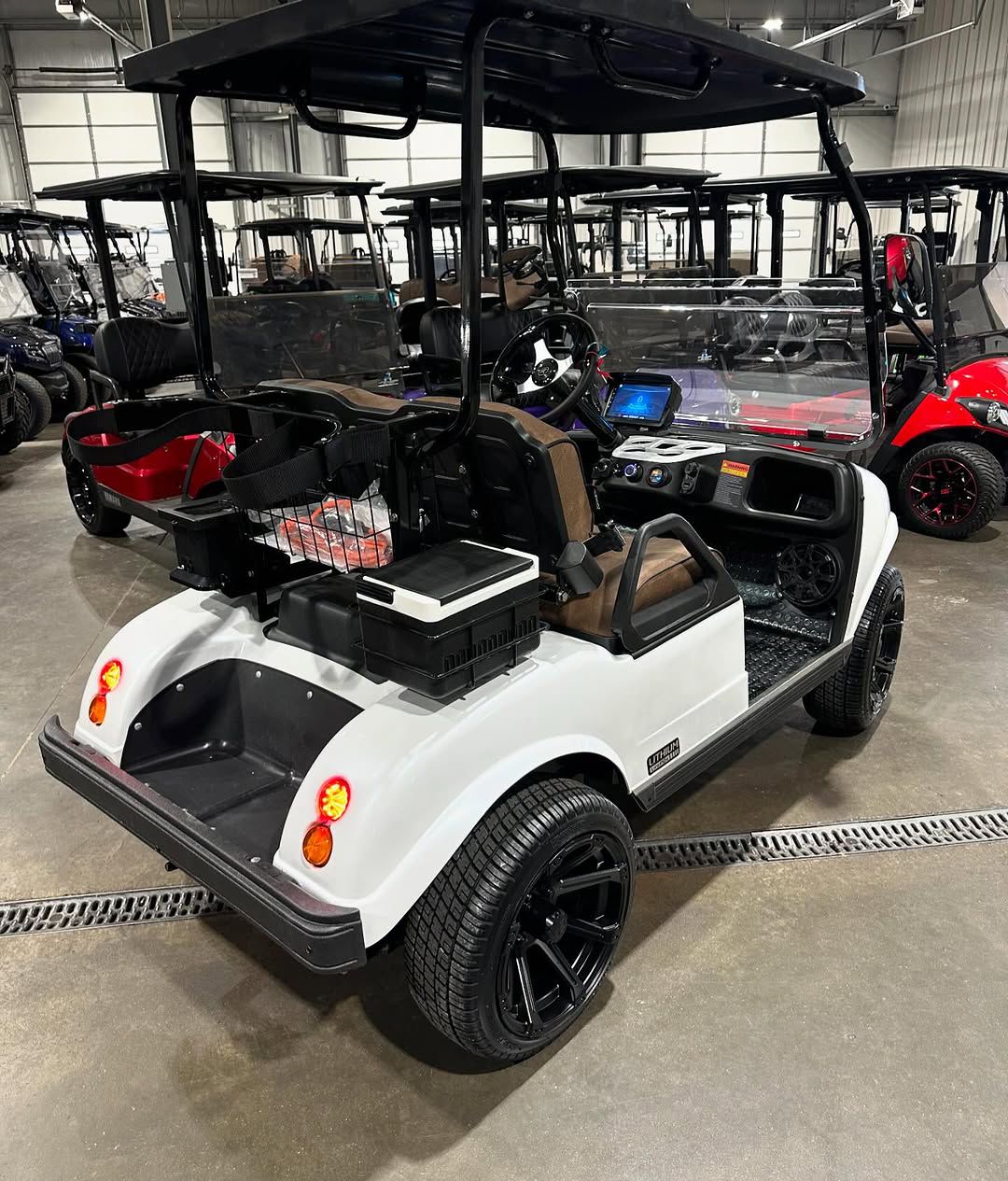 2025 Evolution Ev Classic 2 Plus LITHIUM ( white )